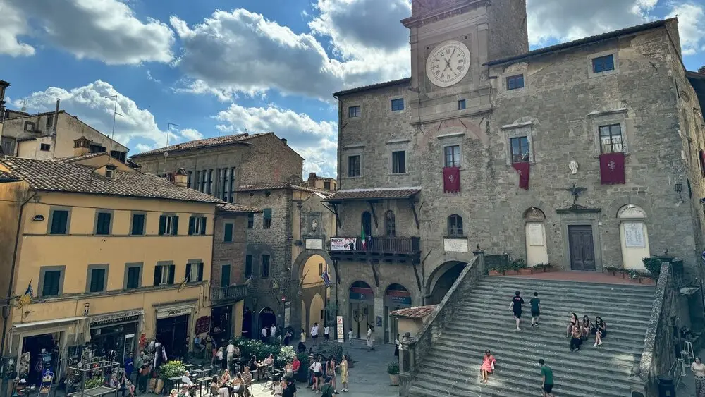 Cortona Piazza della Repubblico
