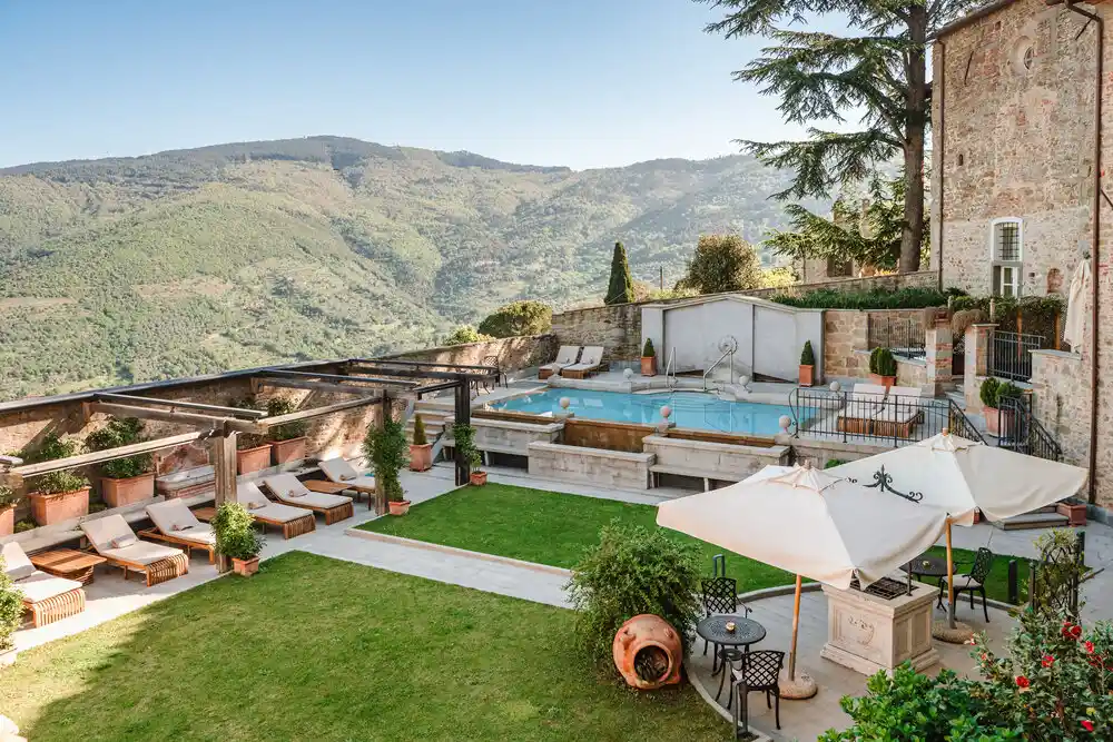 Monastero di Cortona Terrace & Pool Deck